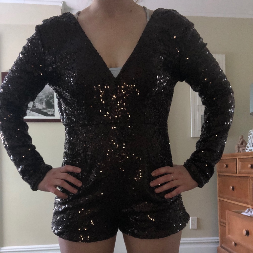 Romper - Picture 2 of 4